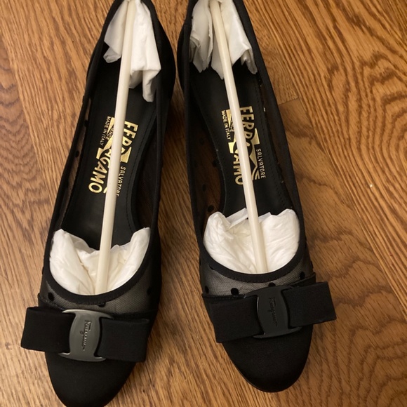 Salvatore ferragamo vara black dot mesh pump - Picture 3 of 4